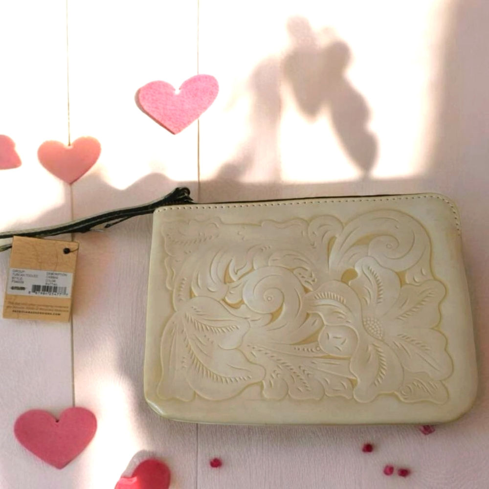 Patricia Nash Cream Wristlet